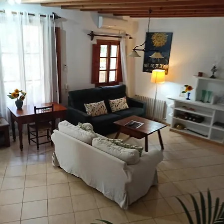 Holiday home Casa Es Mercat